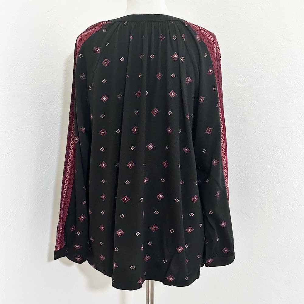 J Jill Top Womens Large Black Printed Knit Button-Front Blouse Peasant Boho NWT - Picture 4 of 10